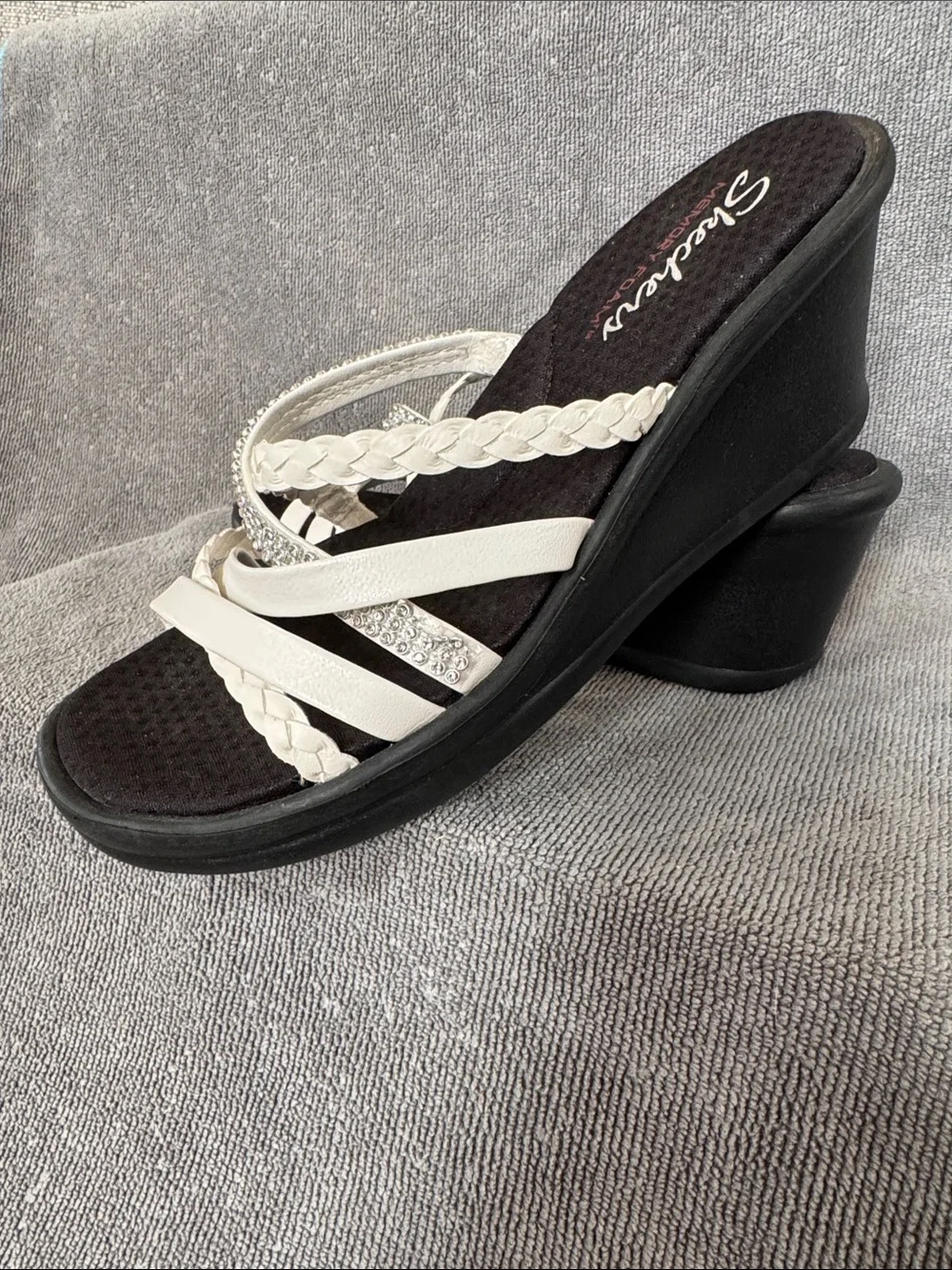 Skechers Cali Rumblers Wild Child Wedge Sandal with White Bling Size 7.5